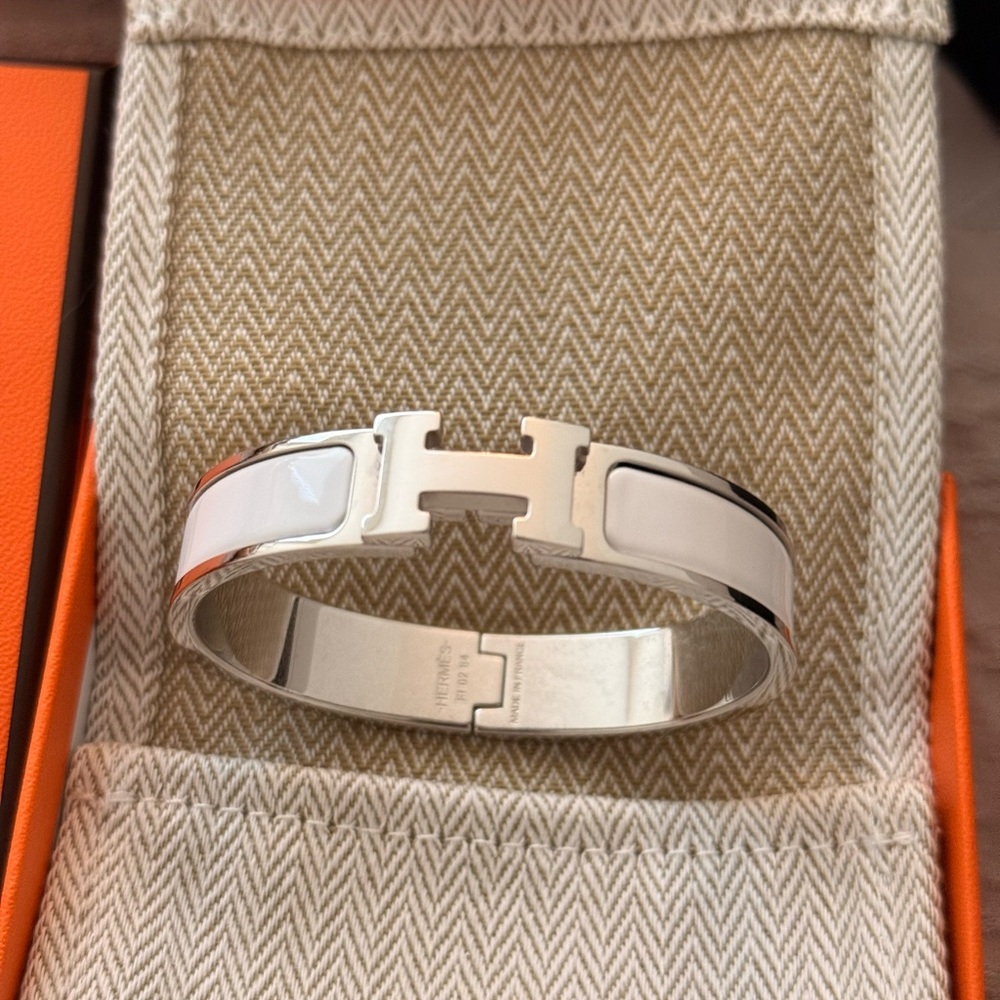 Hermes White H Bracelet - Picture 2 of 5